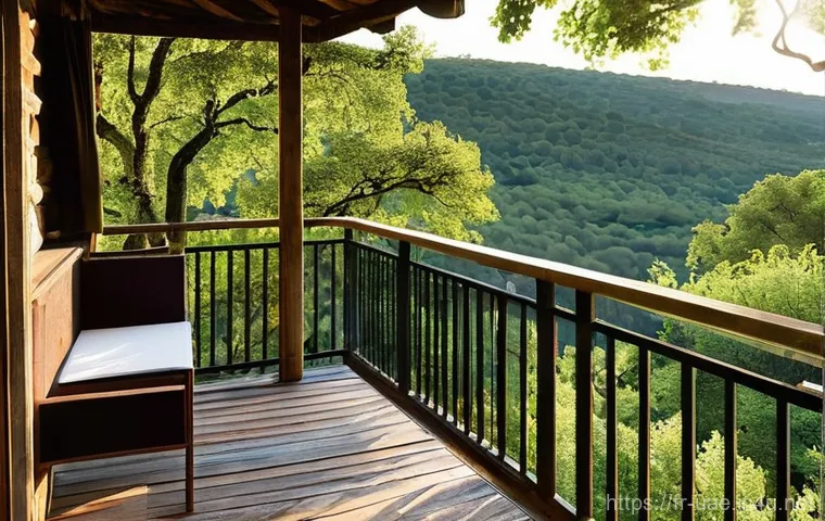 두바이 드론 쇼 정보 - **A charming, rustic treehouse nestled high in a dense oak forest in the Ard&egrave;che region of France, b...